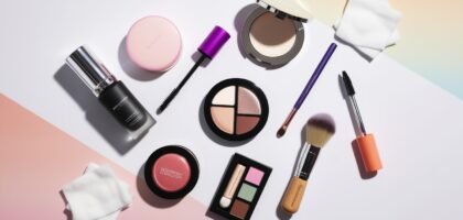 Essential Makeup Items for Beginners